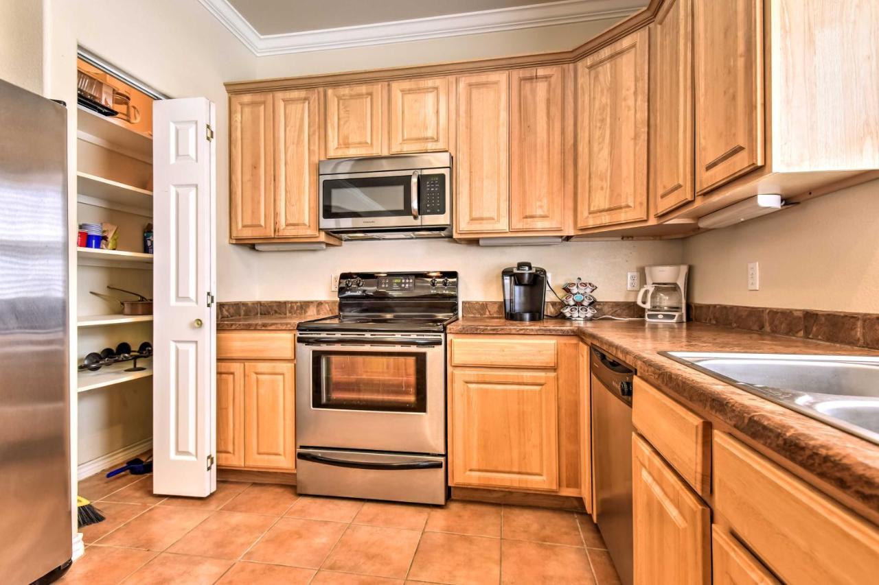 Waterfront Corpus Christi Townhome With Pool And Dock! Экстерьер фото