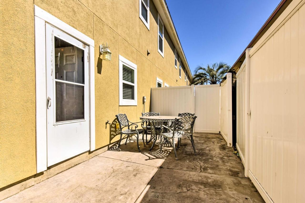 Waterfront Corpus Christi Townhome With Pool And Dock! Экстерьер фото