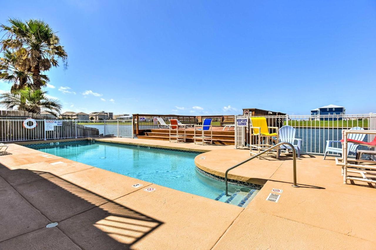 Waterfront Corpus Christi Townhome With Pool And Dock! Экстерьер фото