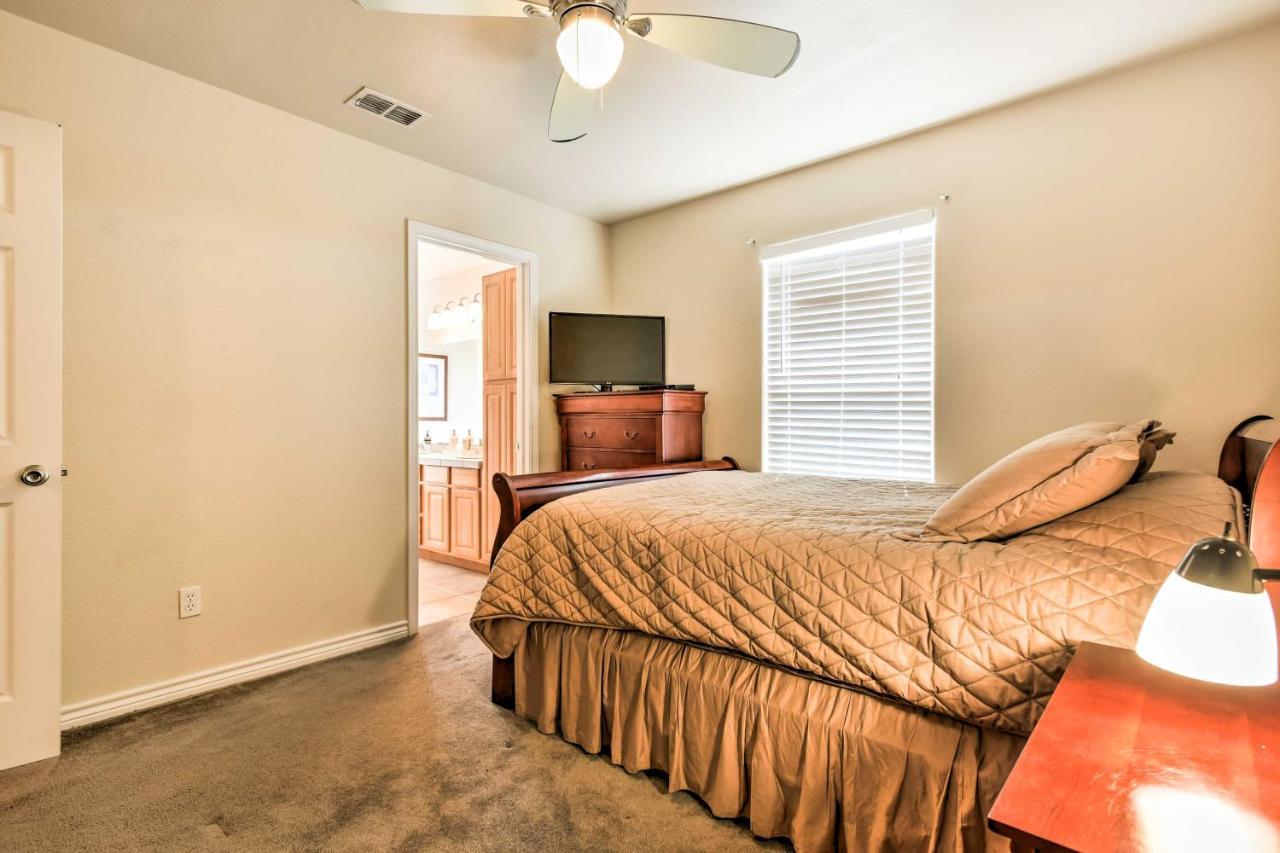 Waterfront Corpus Christi Townhome With Pool And Dock! Экстерьер фото